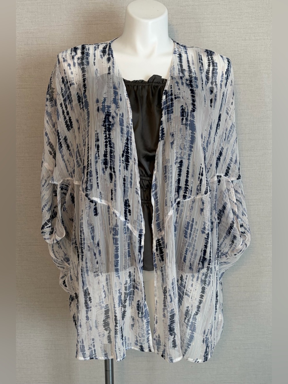 Size 2X/3X Maurices Sheer Kimono Cardigan